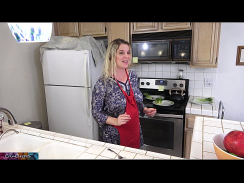 ❤️ Stepmom u munghje in cucina prima di a so data ☑ Porno fb à noi % co.pornofilmtv.ru% ️❤
